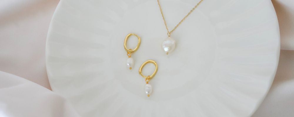 How to Clean Gold Plated Jewellery At Home without damaging it
