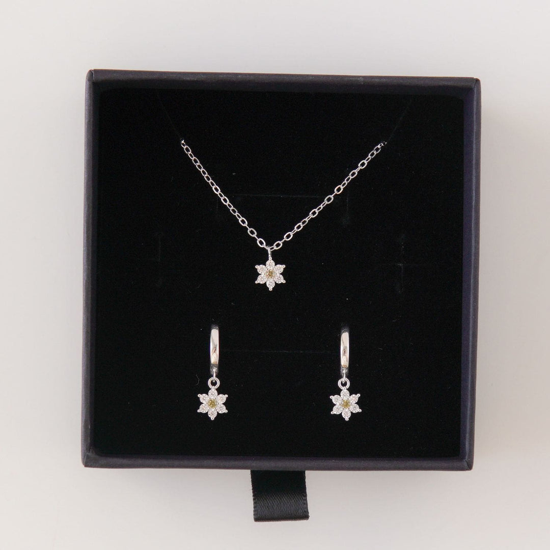Bloom Into You Earring & Necklace Set Silver