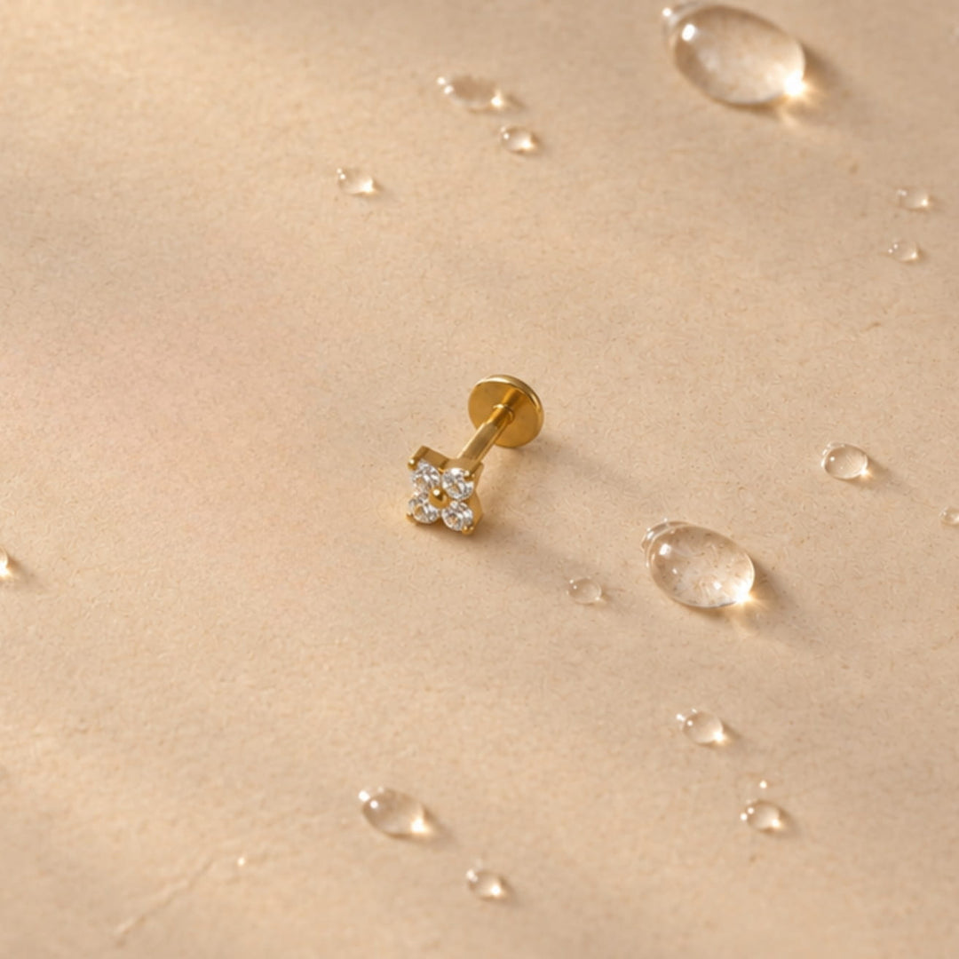 Clover Crystal Titanium Flatback Stud – Single