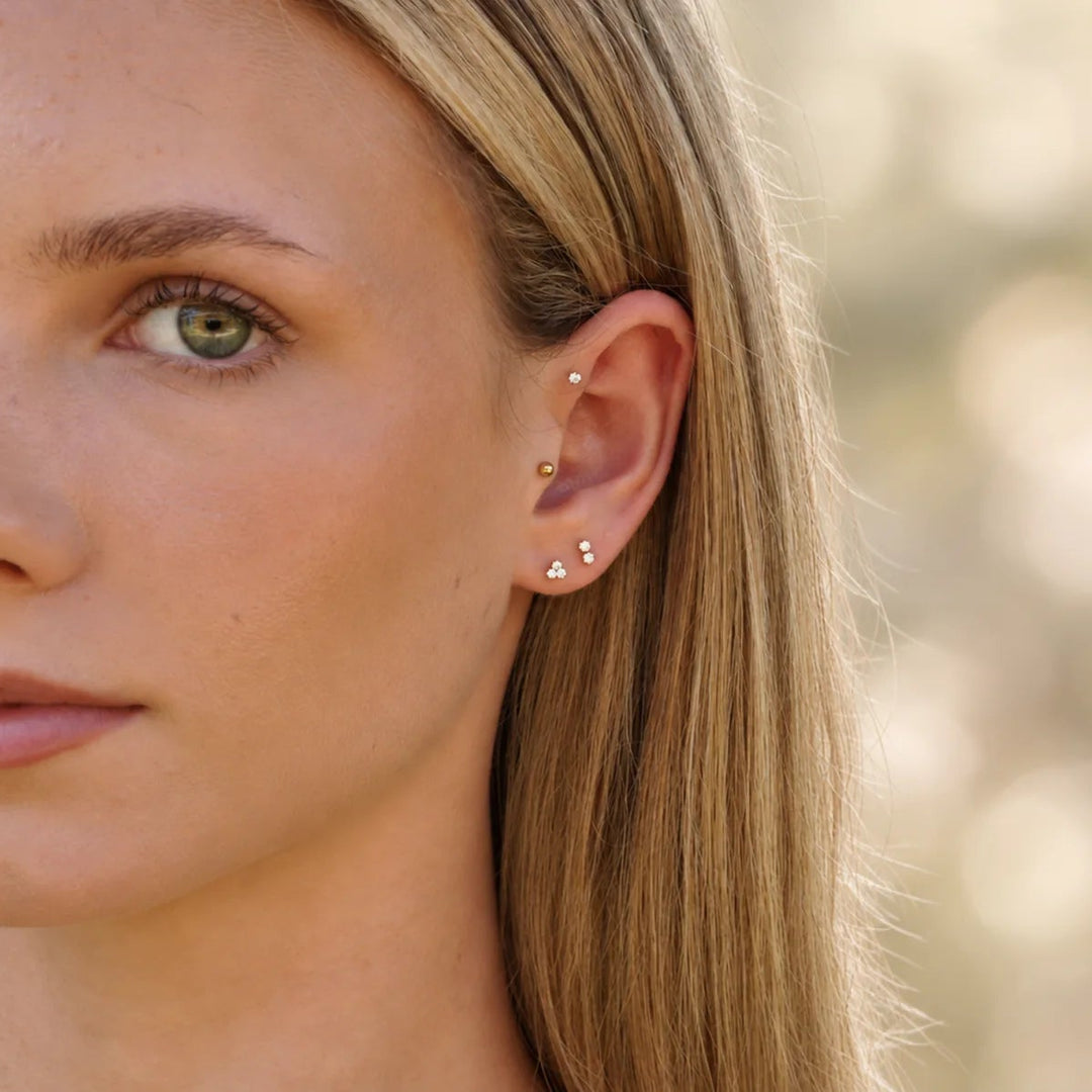 Double Crystal Titanium Flatback Stud – Single