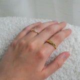 خاتم زهرة اللوتس ديزي قابل للتعديل باللون الذهبي