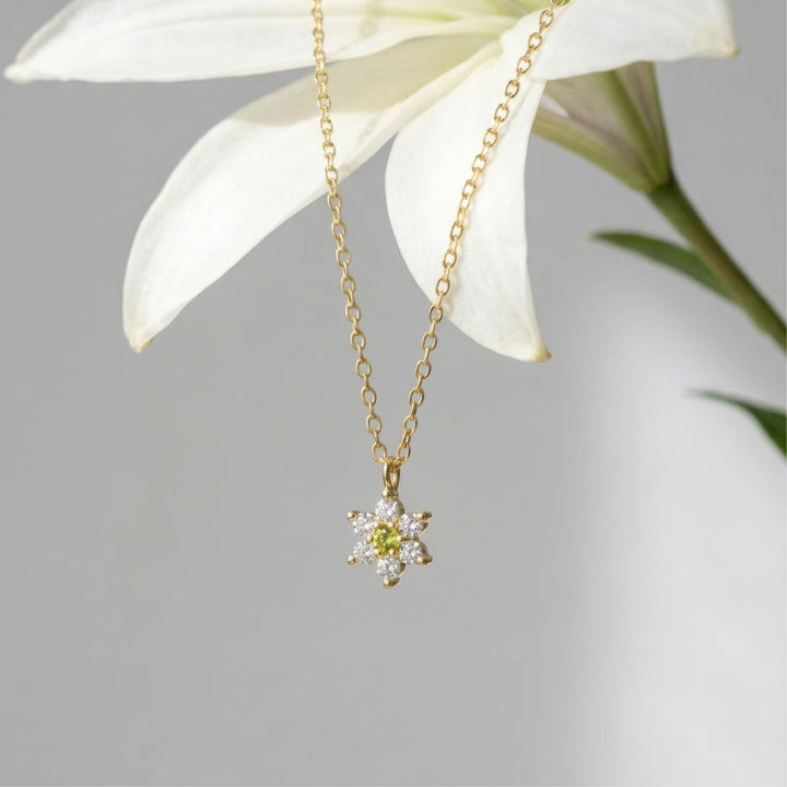 Elara Flower Gold Pendant Necklace