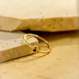 Olivgrüner CZ-Ring aus Gold