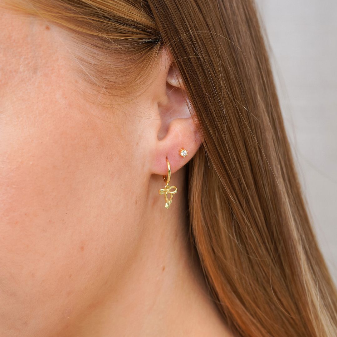 Élise Bow Gold Drop Earrings