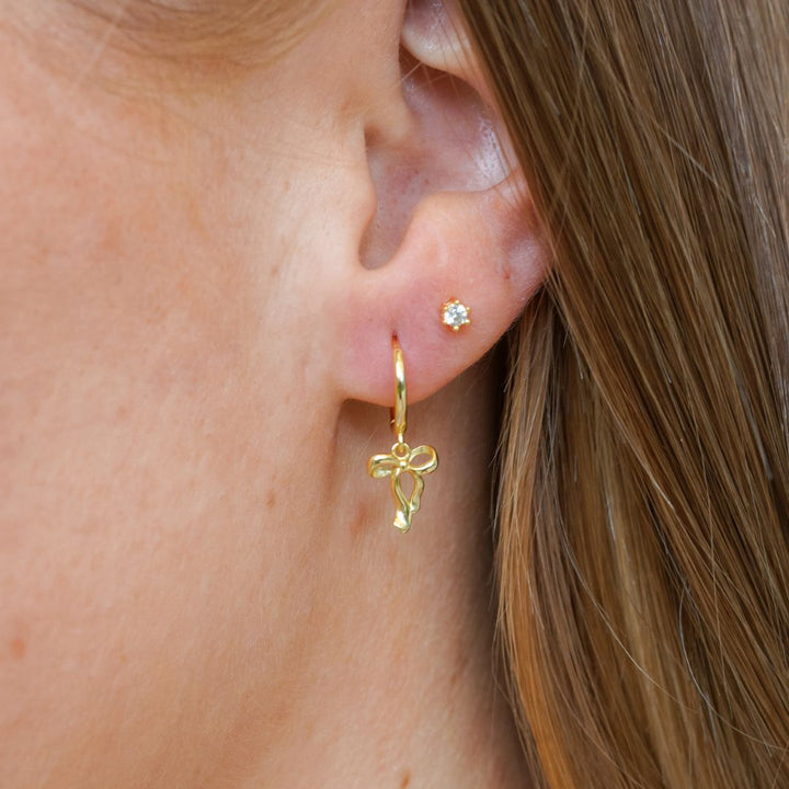 Élise Bow Gold Drop Earrings