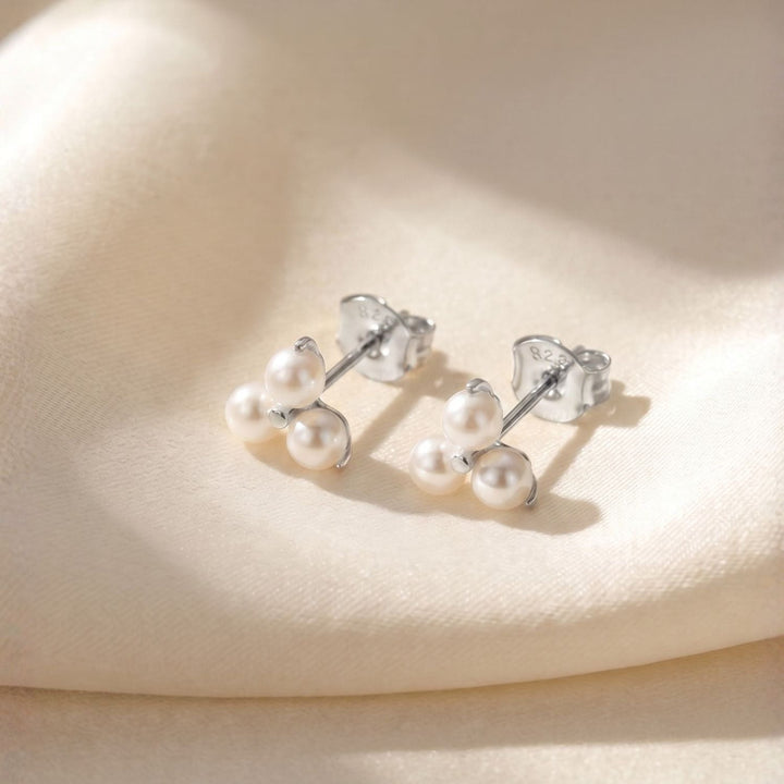 Noemi Pearl Cluster Stud Earrings Silver
