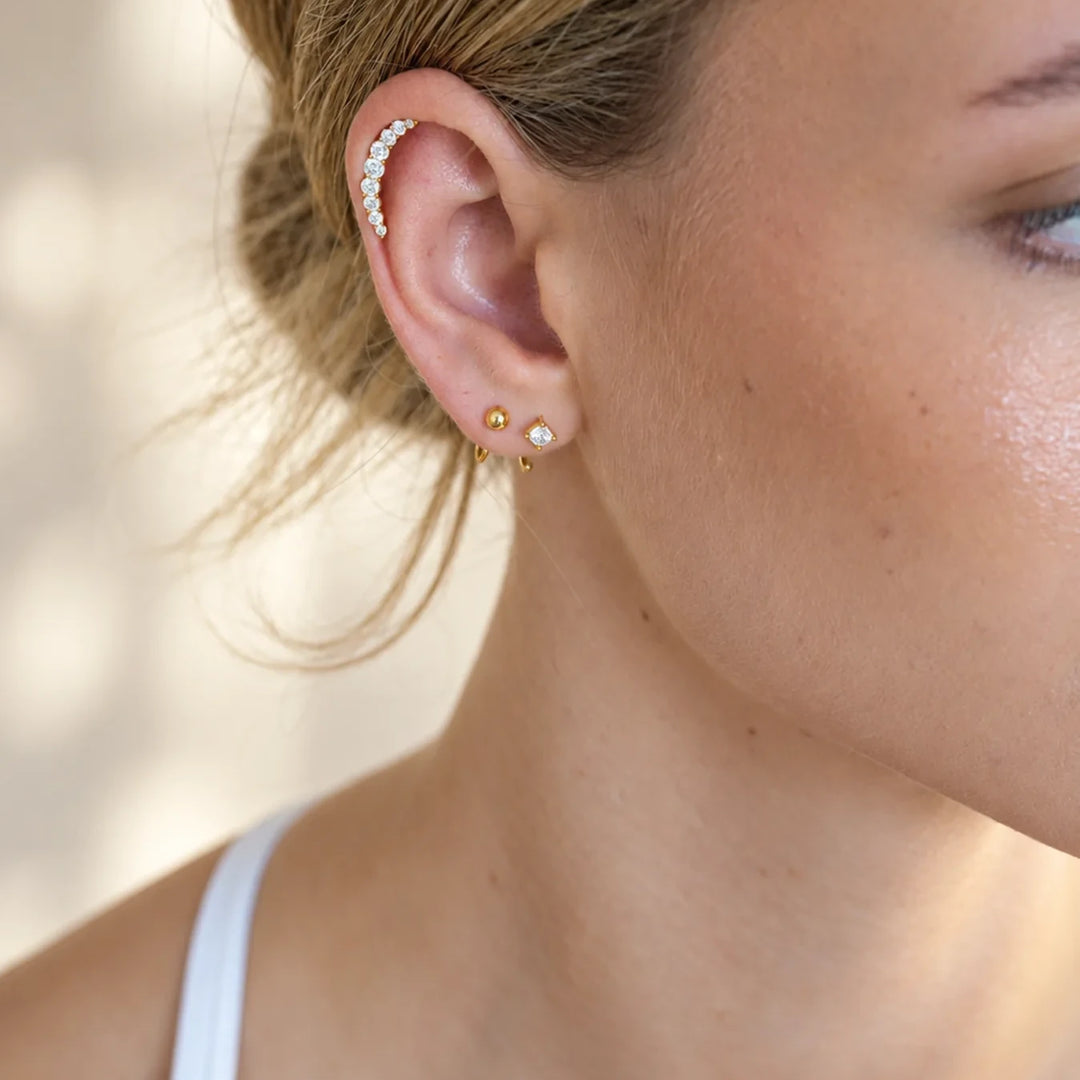 Pavé Curve Titanium Flatback Stud – Single