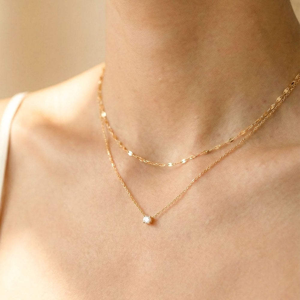 gold necklace stakcing
