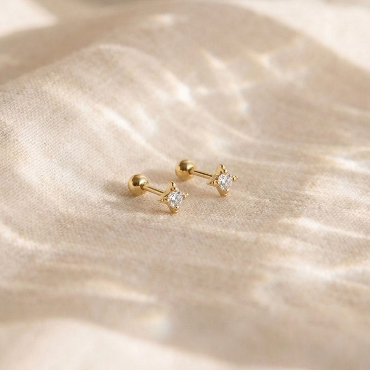Vera Gold Star Stud Earrings