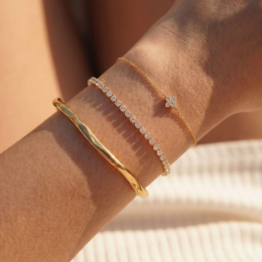 Flora Gold Flower Bracelet