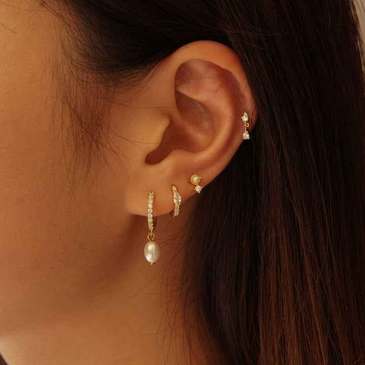 Vivienne Pearl Sparkle Stud Earrings Gold