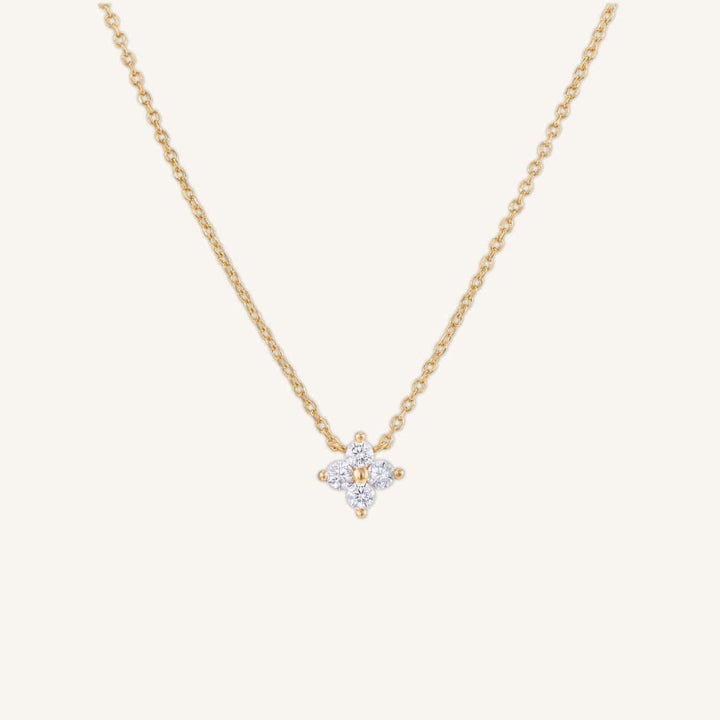 قلادة زهرة كامالا بقلادة ذهبية 