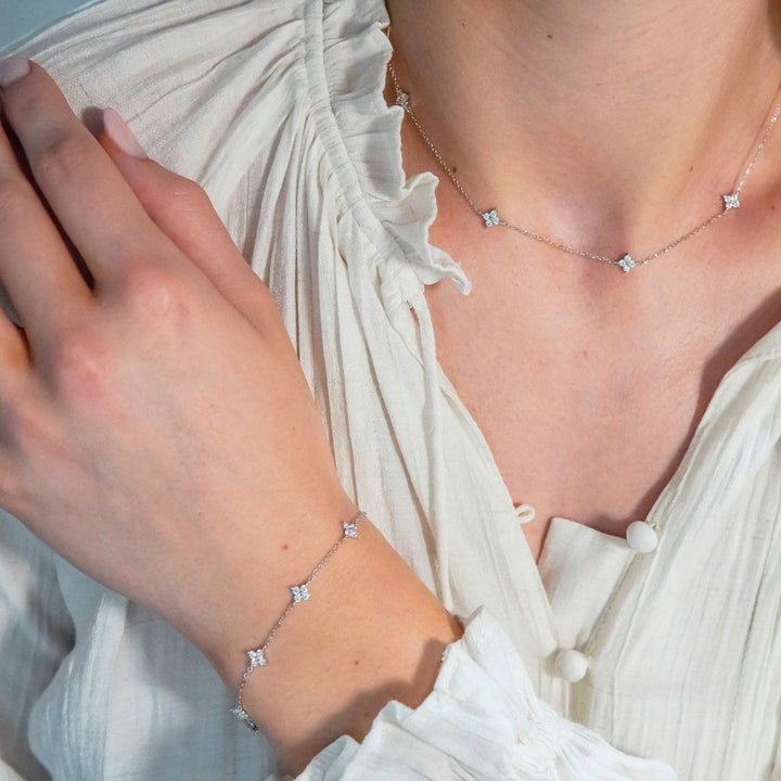 Rosie Silver Flower Chain Necklace