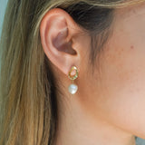 Sia Asymmetrical Freshwater Pearl Drop Earrings Gold